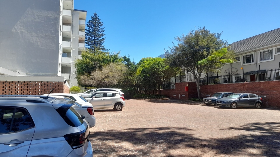 3 Bedroom Property for Sale in Kenilworth Western Cape
